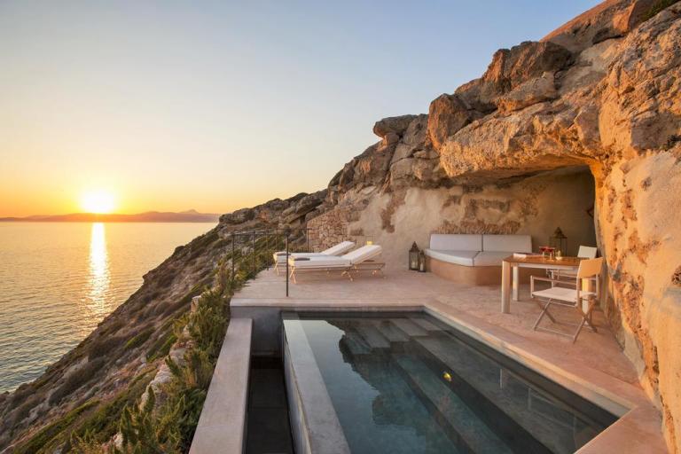 Luxury hotel Mallorca weddings rooms with pool