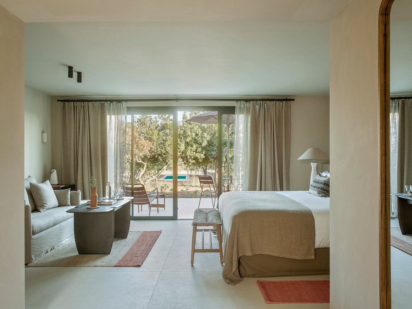 Luxury Hotel °223