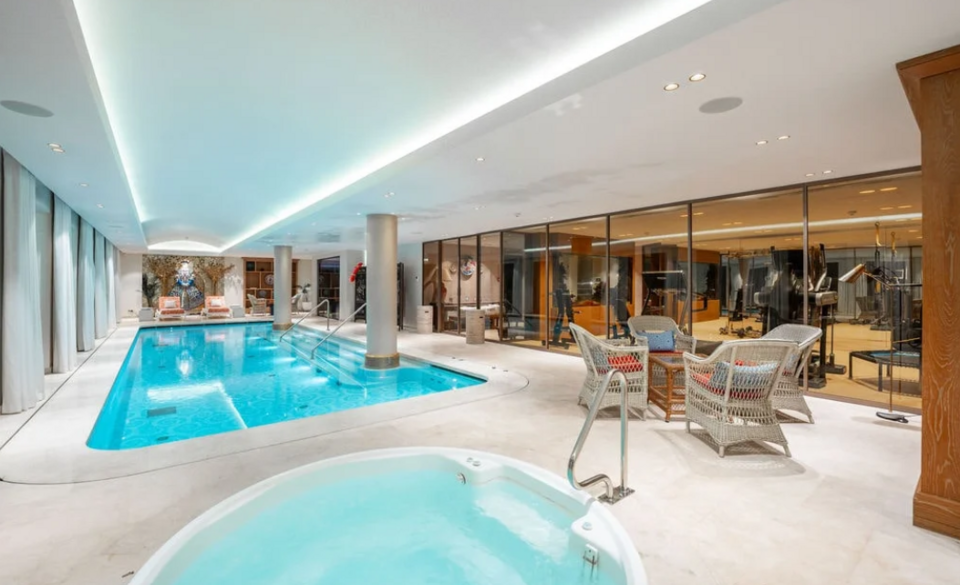 Luxus Hotel °214
